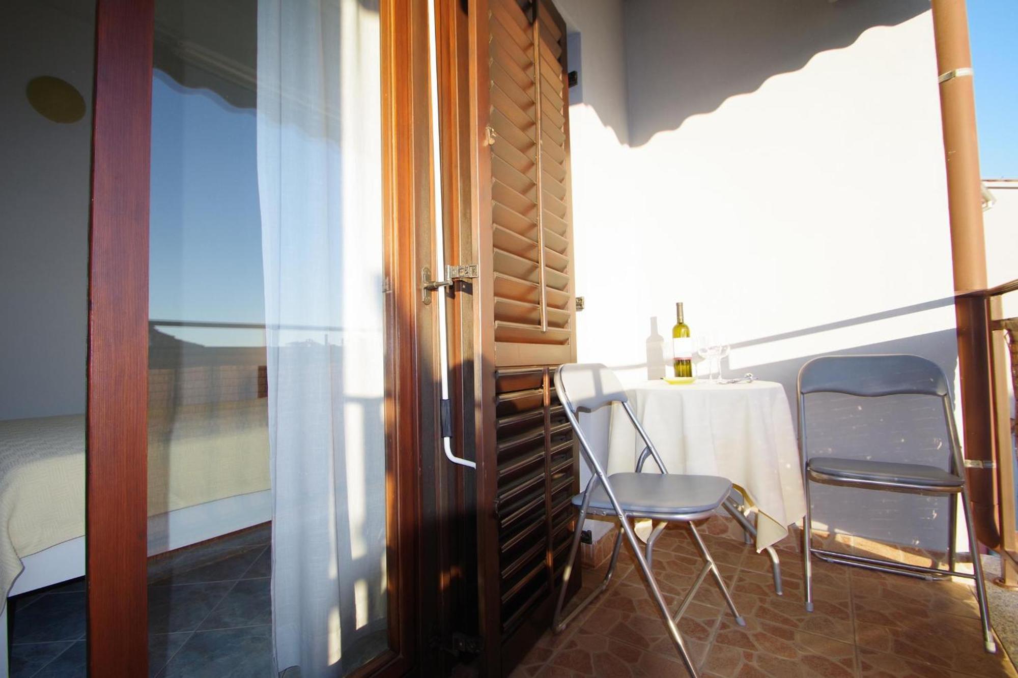 Aparments Orange & Blue Apartment Fažana Екстериор снимка