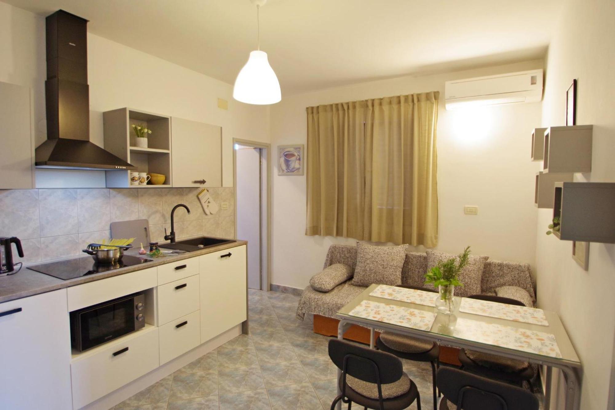 Aparments Orange & Blue Apartment Fažana Екстериор снимка